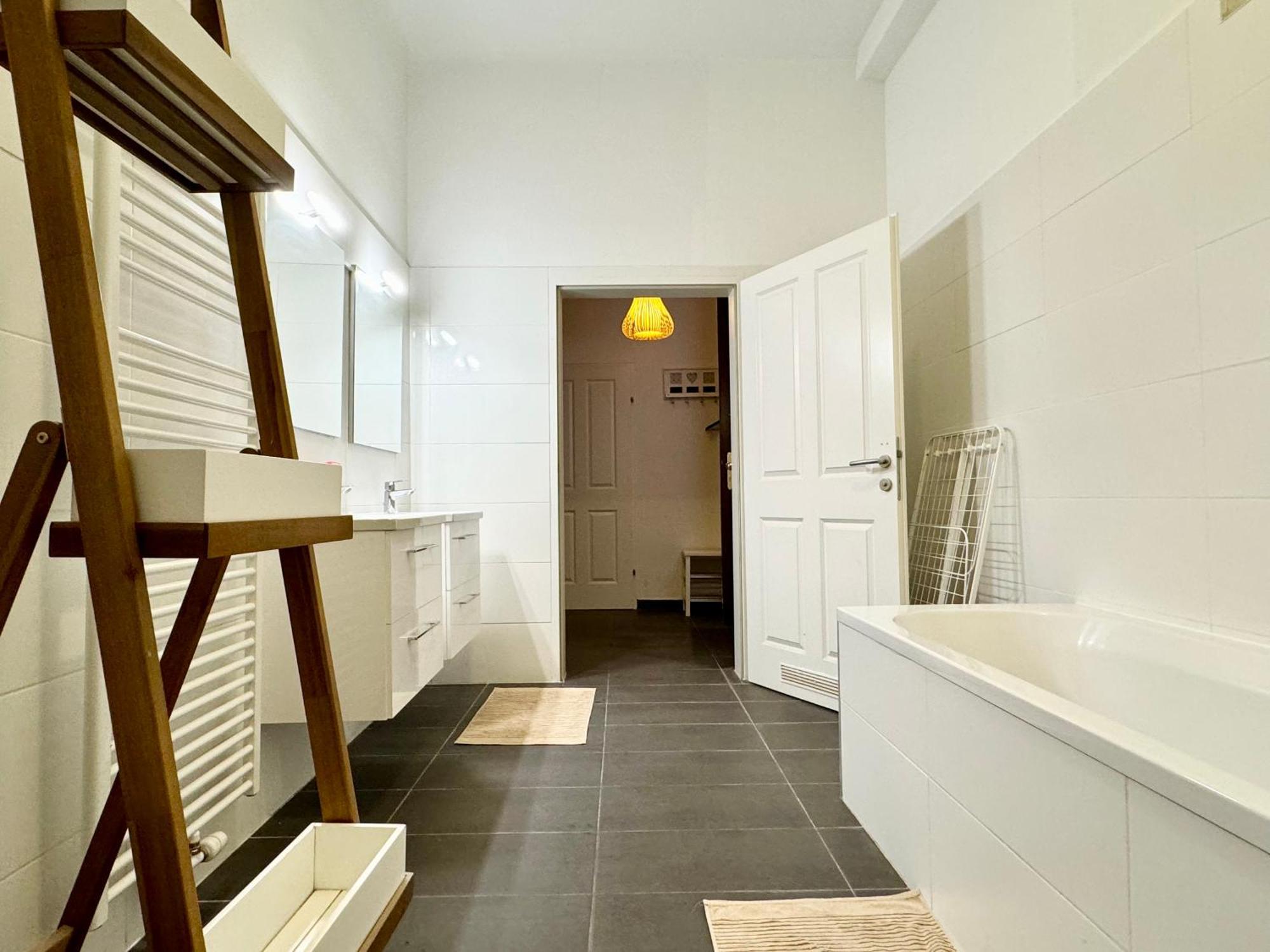 Premium Apartment Located At The Famous Vienna Kutschkermarkt Eksteriør bilde