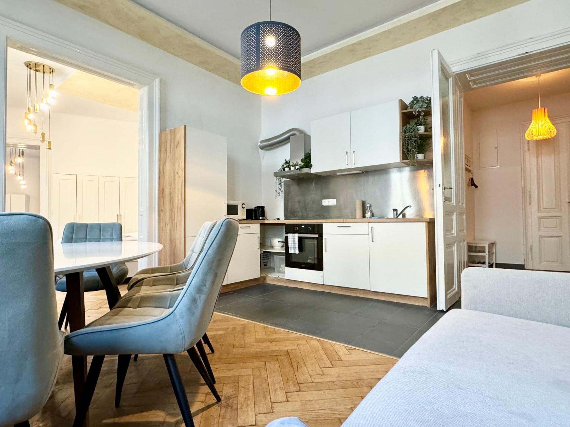 Premium Apartment Located At The Famous Vienna Kutschkermarkt Eksteriør bilde